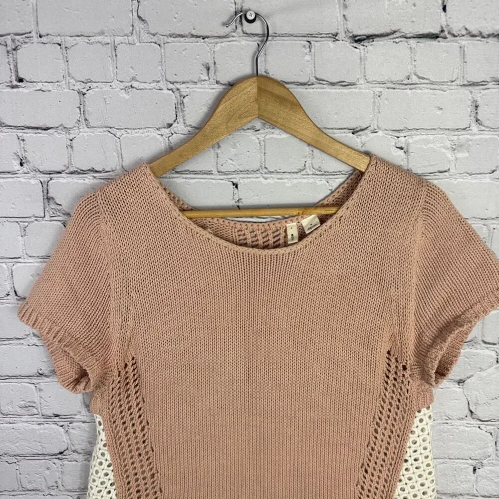 Moth Madeira Short Sleeve Sweater Size Medium  B